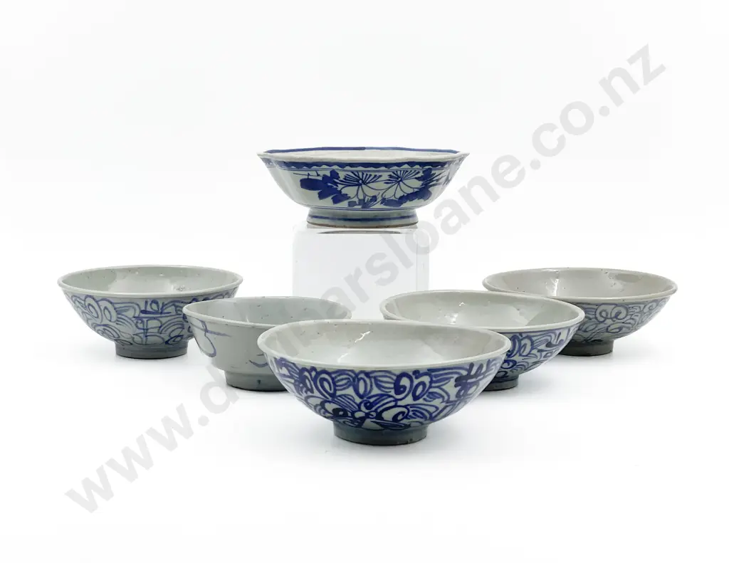 Six Chinese Blue and White Bowls Image 1++