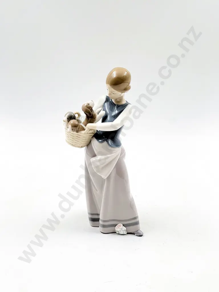 Lladro Figure Girl with Basket of Puppies Image 1++
