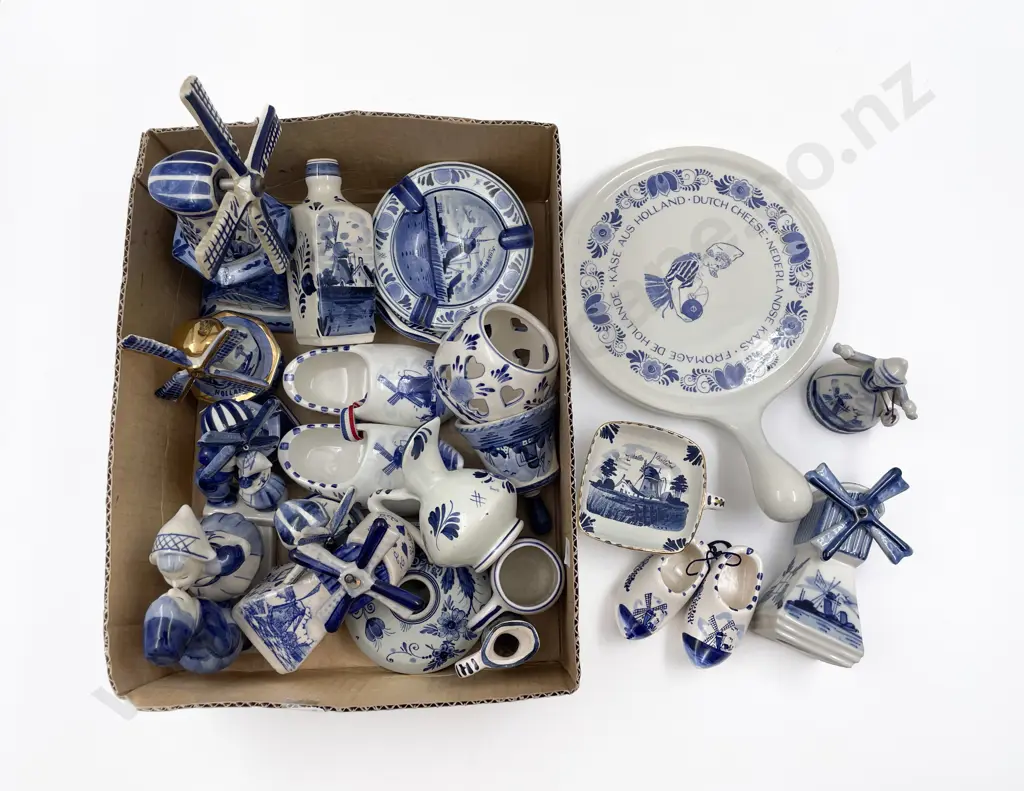 Box Quantity of Assorted Delft etc Image 1++