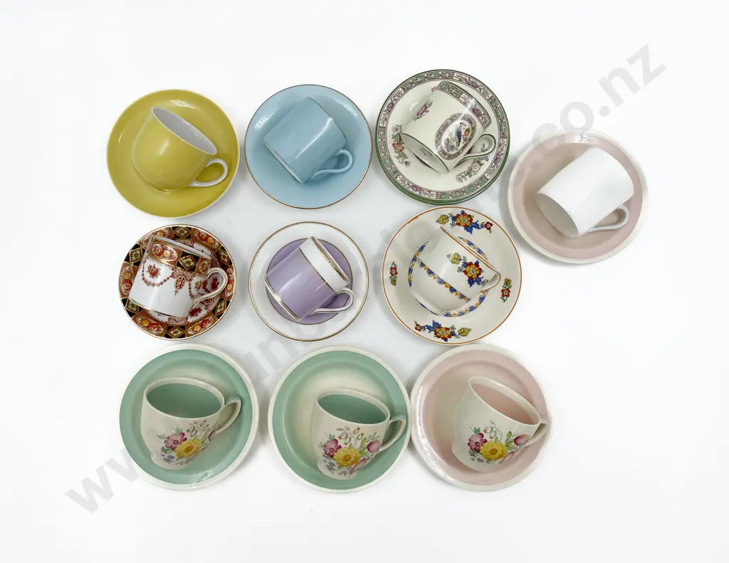 Quantity of Assorted Fancy China Image 1++