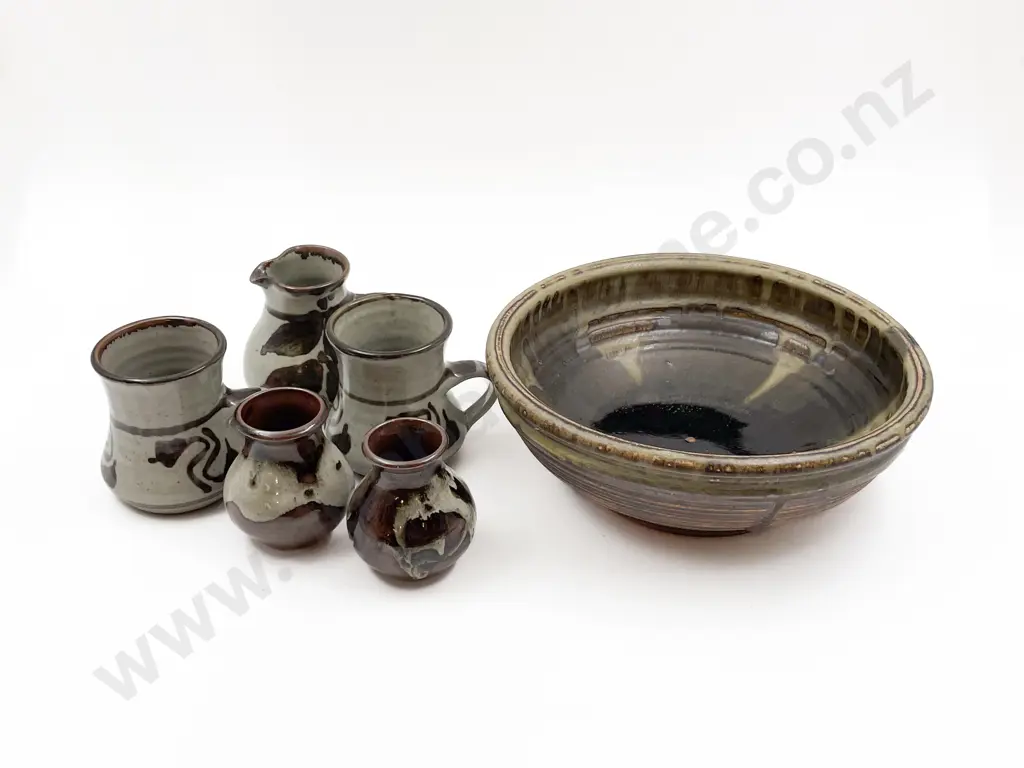 Five Pieces of Peter Vendenbosch Pottery & Wilf Wright Bowl Image 1++