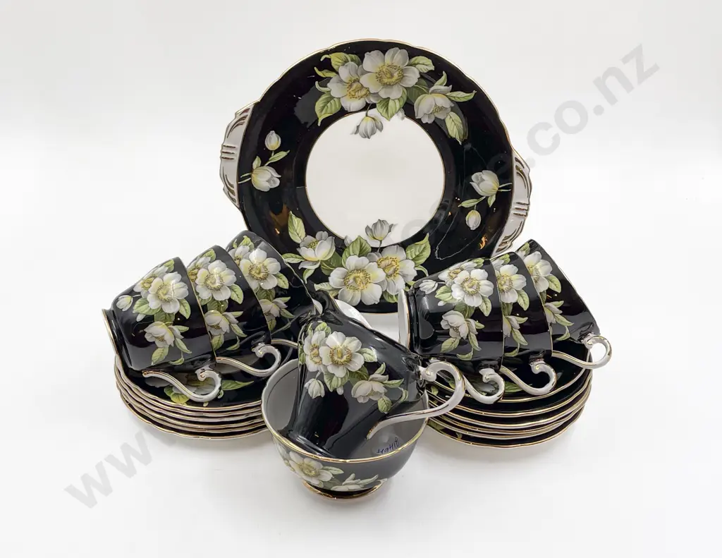 Aynsley Part Tea Set Image 1++