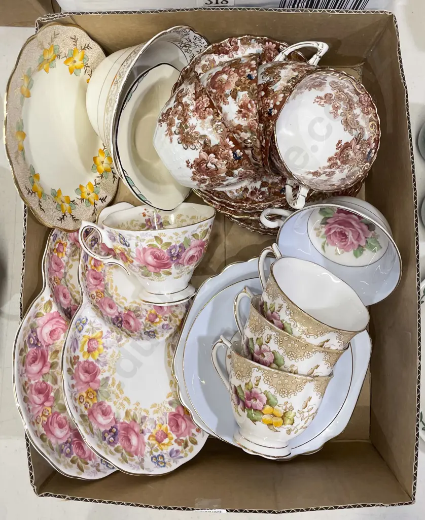 Quantity of Assorted Fancy China incl Royal Albert Image 1++
