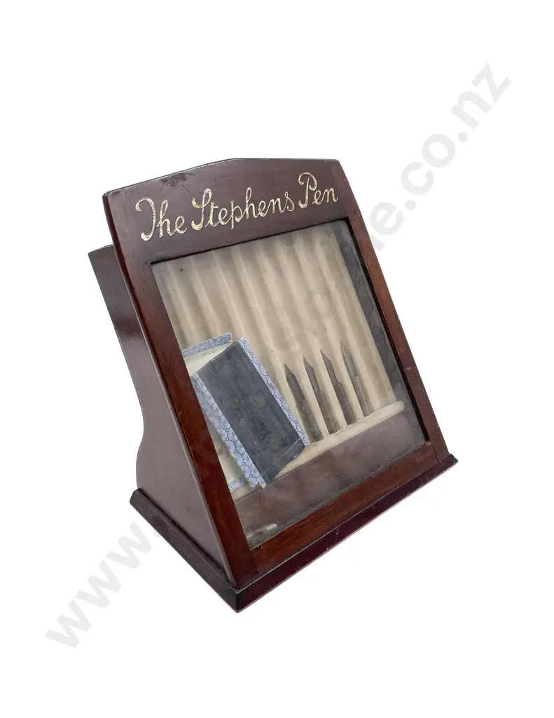 The Stephen's Pen Display Box with Assorted Nibs Image 1++