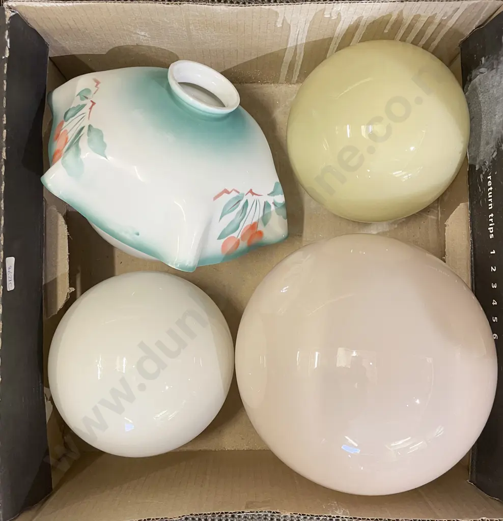 Box Quantity of Assorted Vintage Glass Light Shades Image 1++
