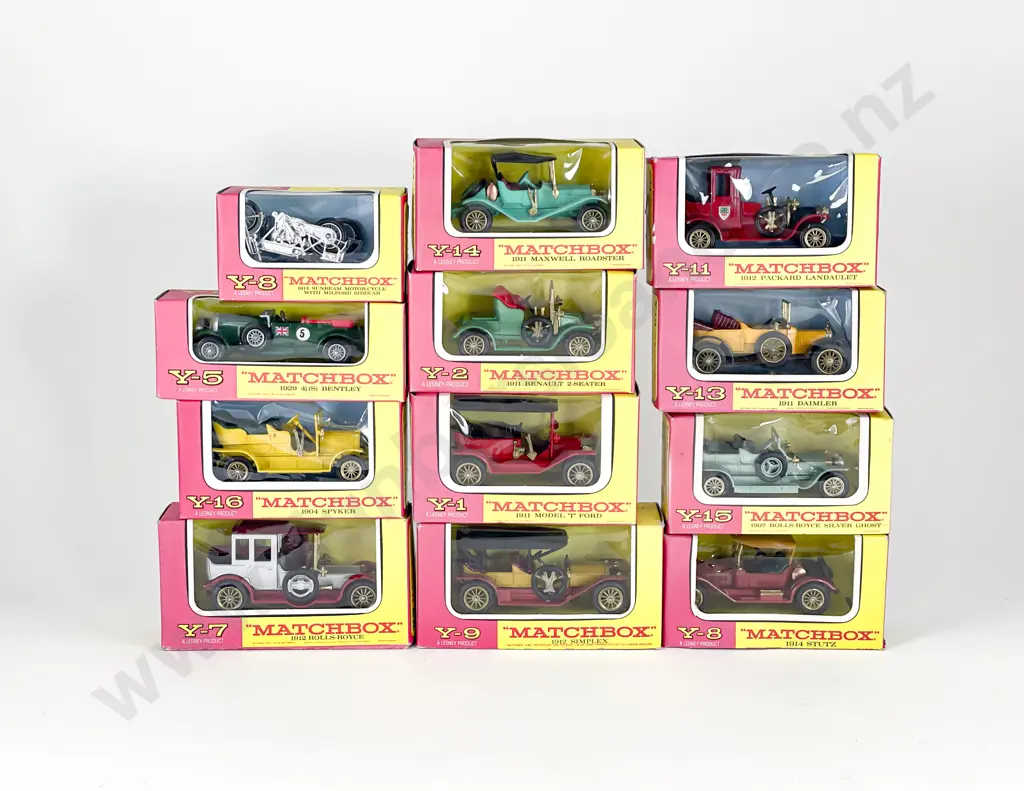 12 Matchbox Models of Yesteryear Window Pink Surround Boxed Image 1++