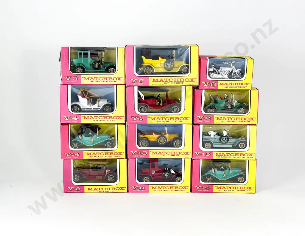 12 Matchbox Models of Yesteryear Window Pink Surround Boxed Image 1++