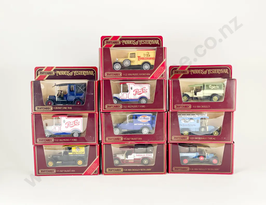 10 Matchbox Models of Yesteryear Window Red Boxed Image 1++