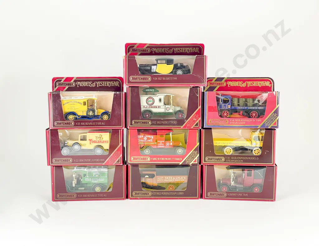 10 Matchbox Models of Yesteryear Window Red Boxed Image 1++