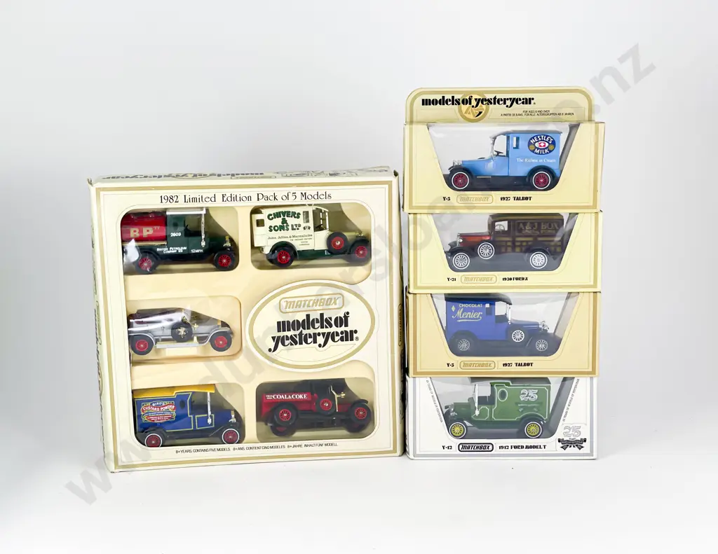 4 Matchbox Models of Yesteryear Window Yellow Boxed and 1982 Ltd Ed Pack Image 1++