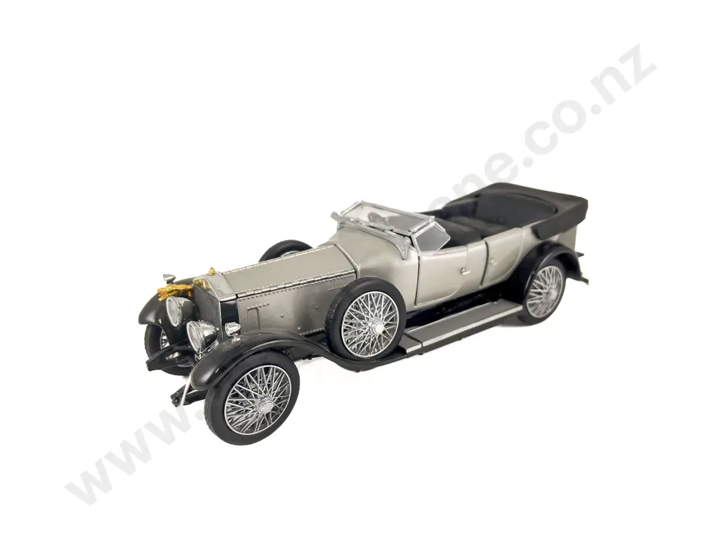 Two Franklin Mint Models Image 1++