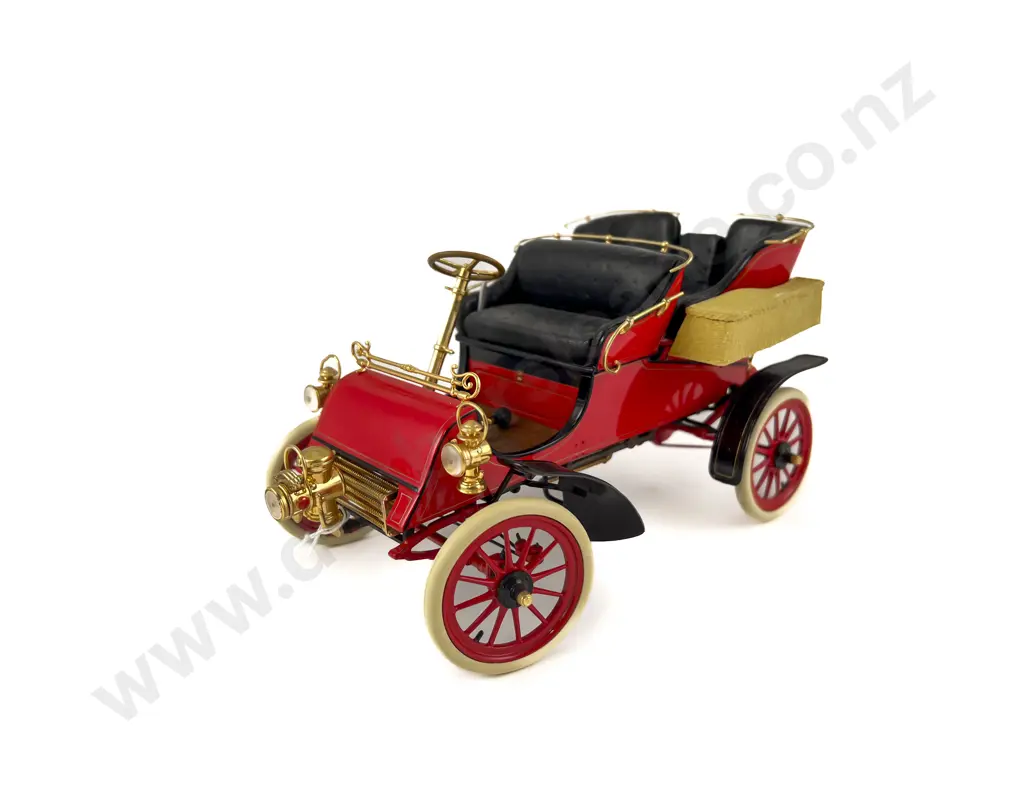 Two Franklin Mint Models Image 1++