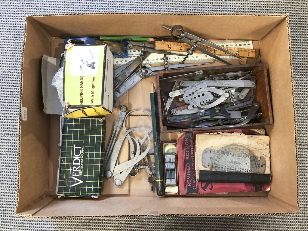 Quantity of Assorted Vintage Measuring Implements etc Image 1++