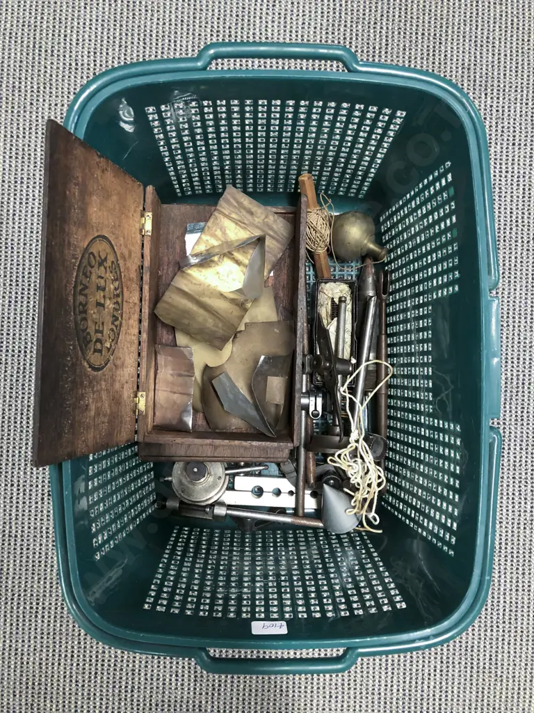 Quantity of Assorted Vintage Steel Tools & Accessories Image 1++