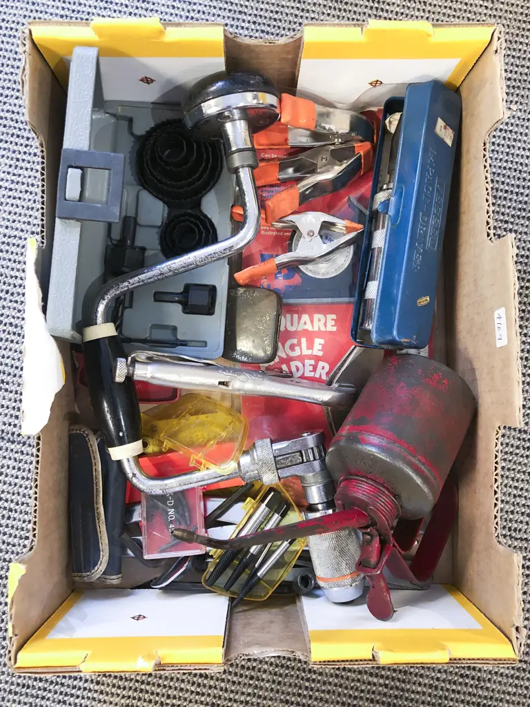 Box of Assorted Vintage Tools & Accessories Image 1++