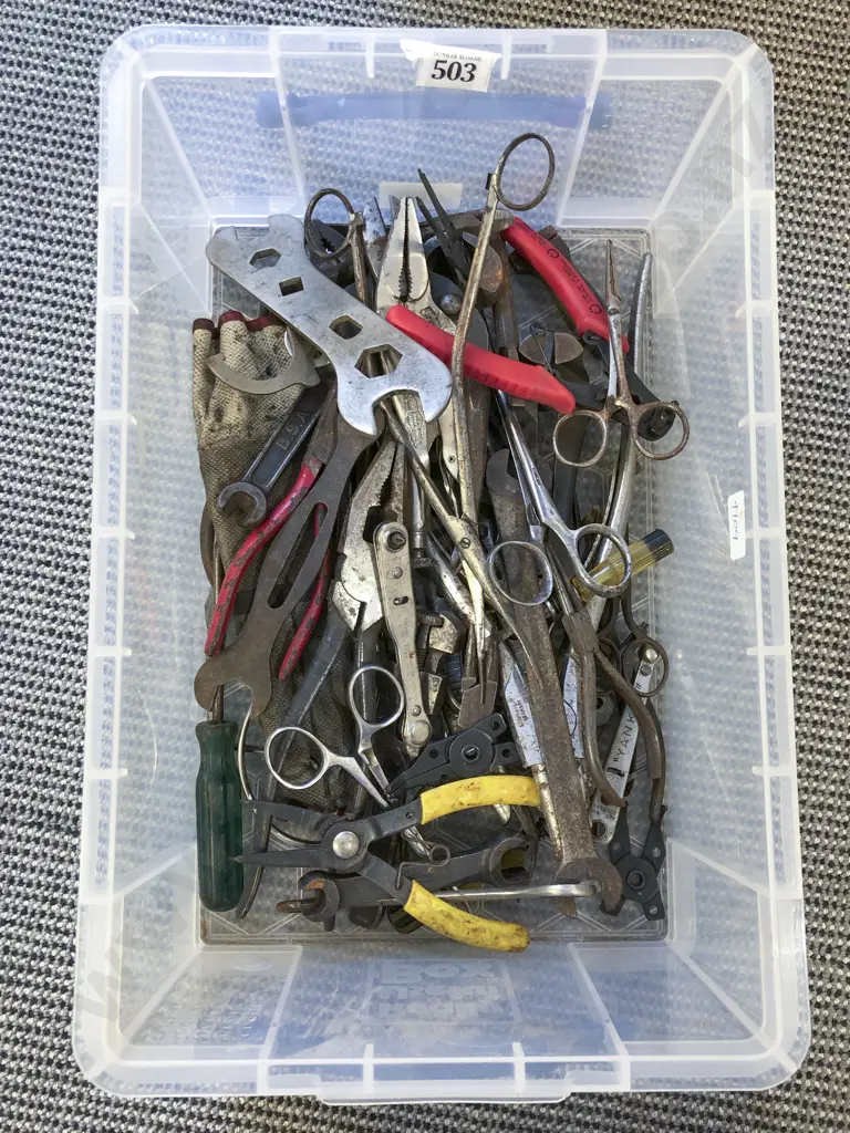 Box of Assorted Vintage Tools Image 1++