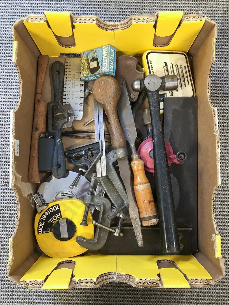 Box of Assorted Vintage Tools & Accessories Image 1++