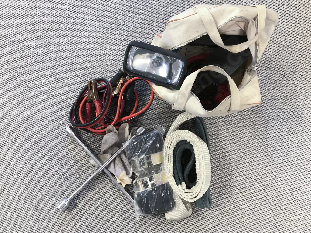 Box of Assorted Car Related Tools & Accessories Image 1++
