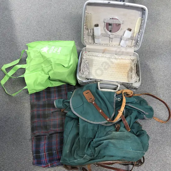 Vintage Samsonite Vanity Case & Two Other Bags