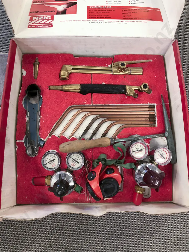 Boxed Vintage Comet Welding & Cutting Set with Two Others Image 1++