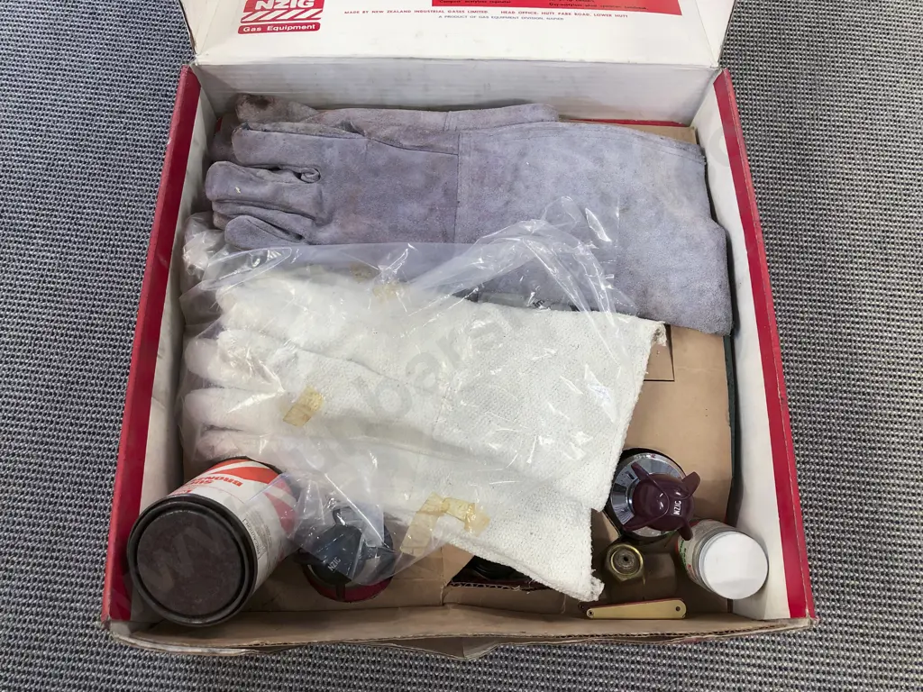 Boxed Vintage Comet Welding & Cutting Set with Two Others Image 1++