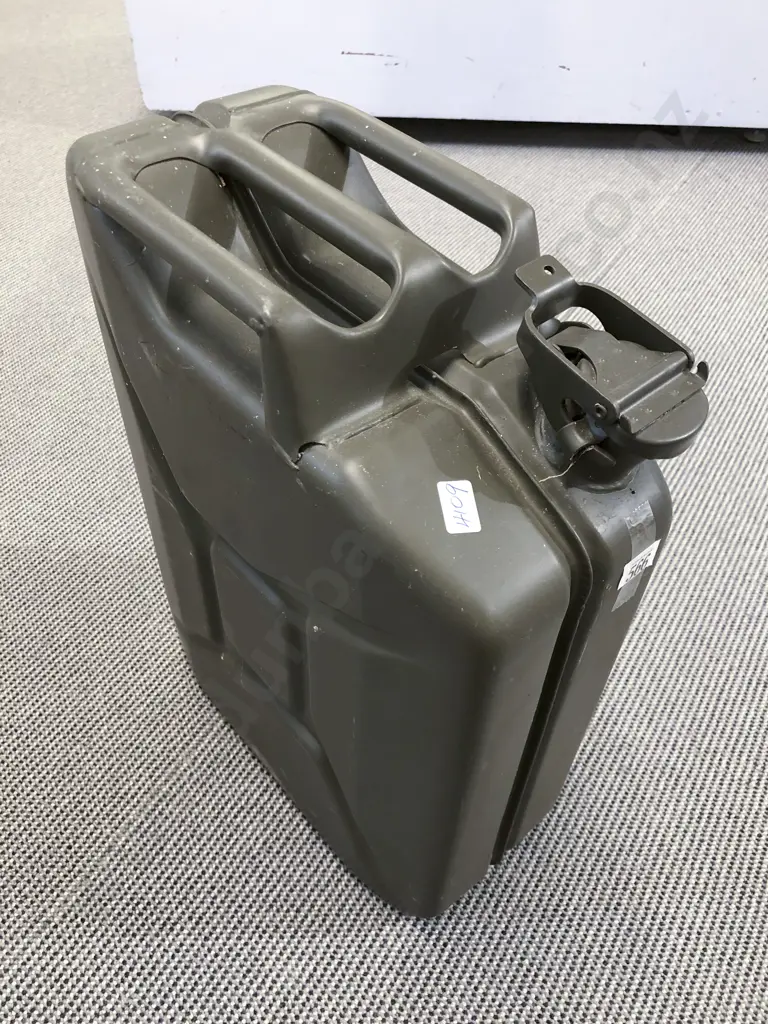 Vintage Jerry Can Image 1++