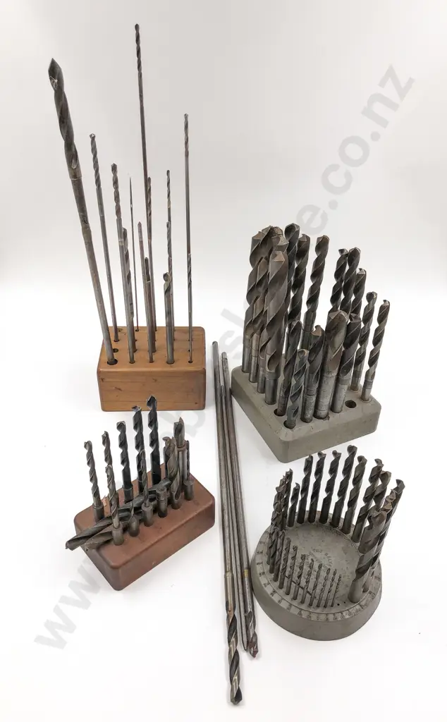 Quantity of Assorted Vintage Drill Bits Image 1++