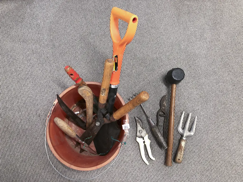 Bucket of Assorted Garden Tools etc Image 1++