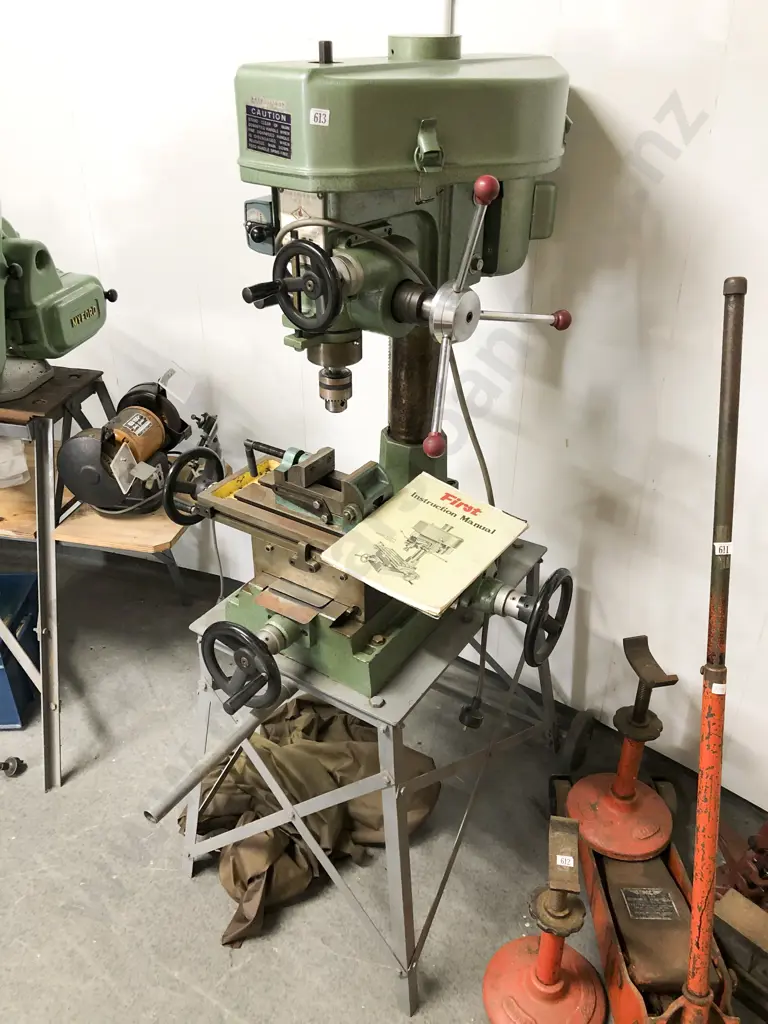 Vintage Large Drilling & Milling Machine Image 1++