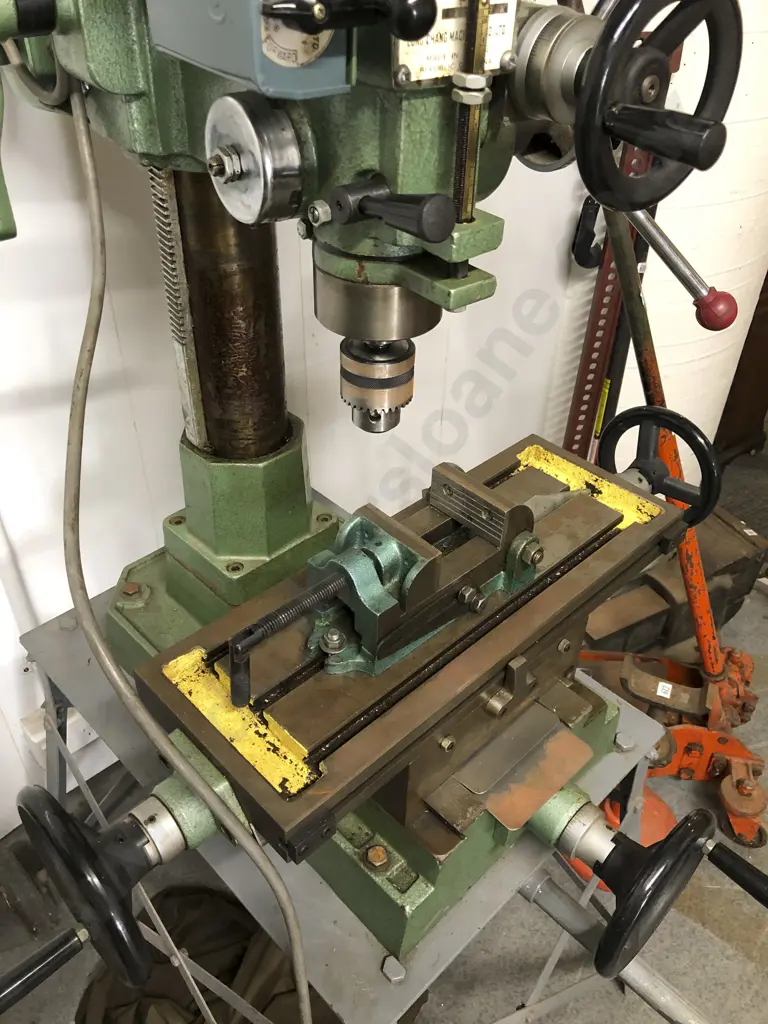 Vintage Large Drilling & Milling Machine Image 1++