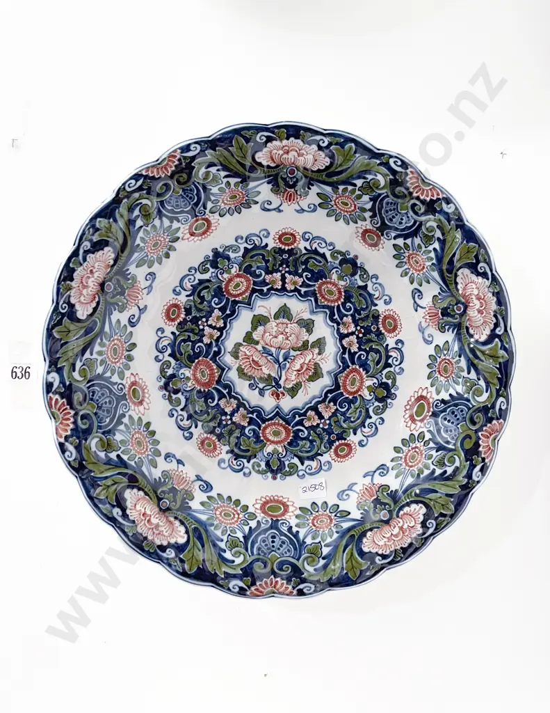 Floral Decorated Wall Hanging Charger Image 1++