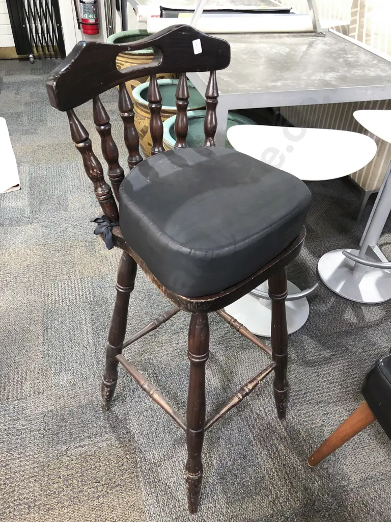 1960's Vinyl Tub Chair together with Bar Stool Image 1++