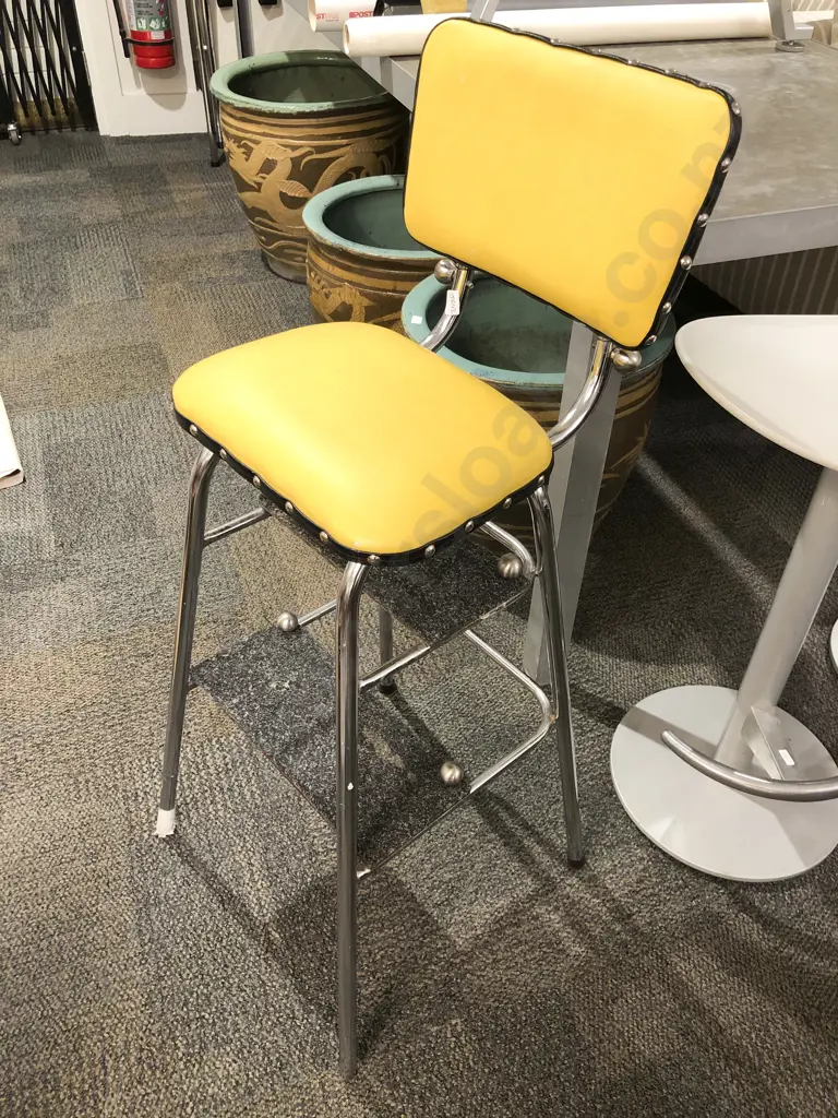 1960's Kitchen Step Stool Image 1++
