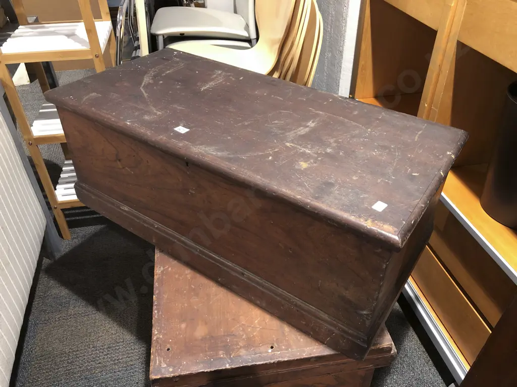 Vintage Tool Chest Image 1++