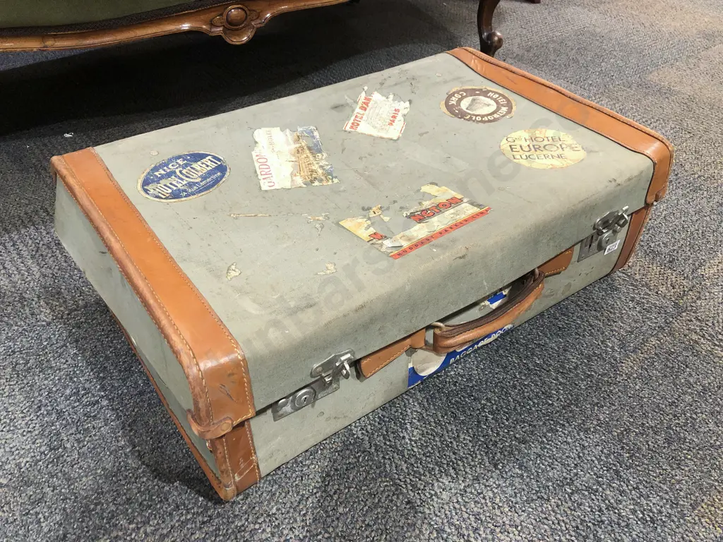 Vintage Suitcase Image 1++