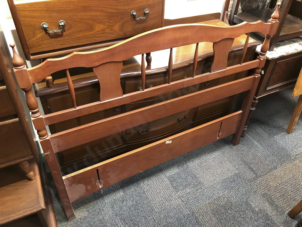 Mahogany Bedroom Suite together with Sideboard & Entertainment Stand Image 1++