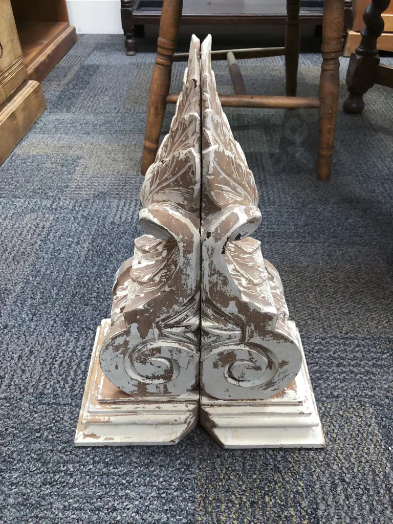 Pair of Distressed Vintage Corbells Image 1++