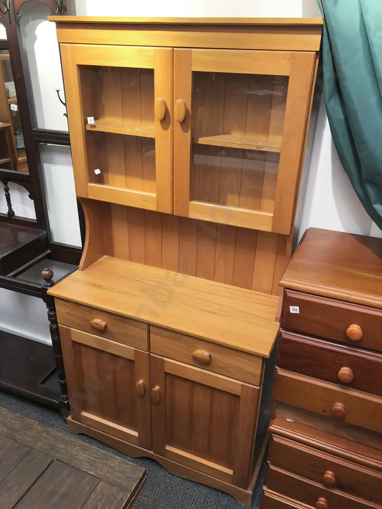 Rimu Kitchen Dresser Image 1++