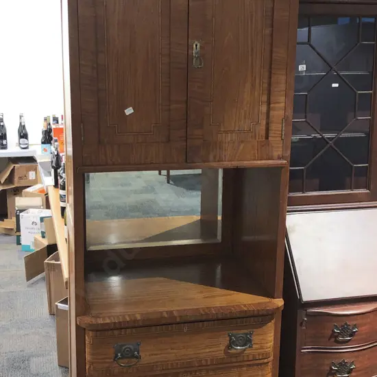 Inlaid European Style Entertainment Cabinet with Drawers to Base