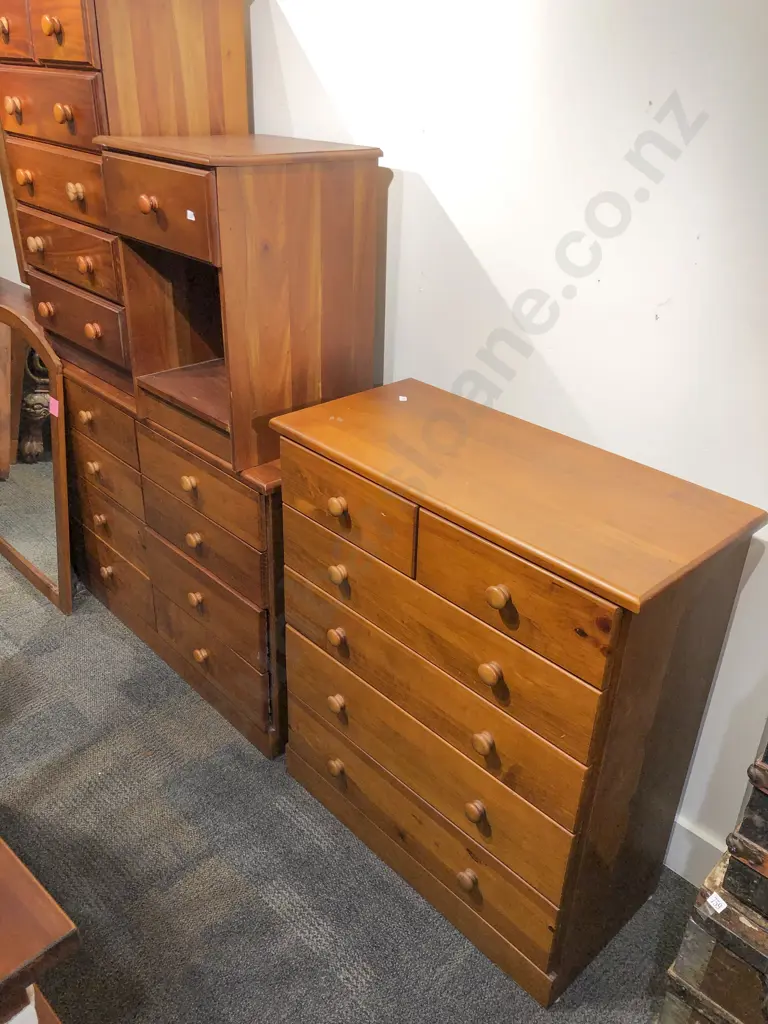 Five Piece Associated Bedroom Suite Image 1++