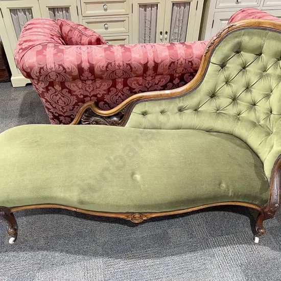 An Attractive Victorian Walnut Button Back Chaise Longue