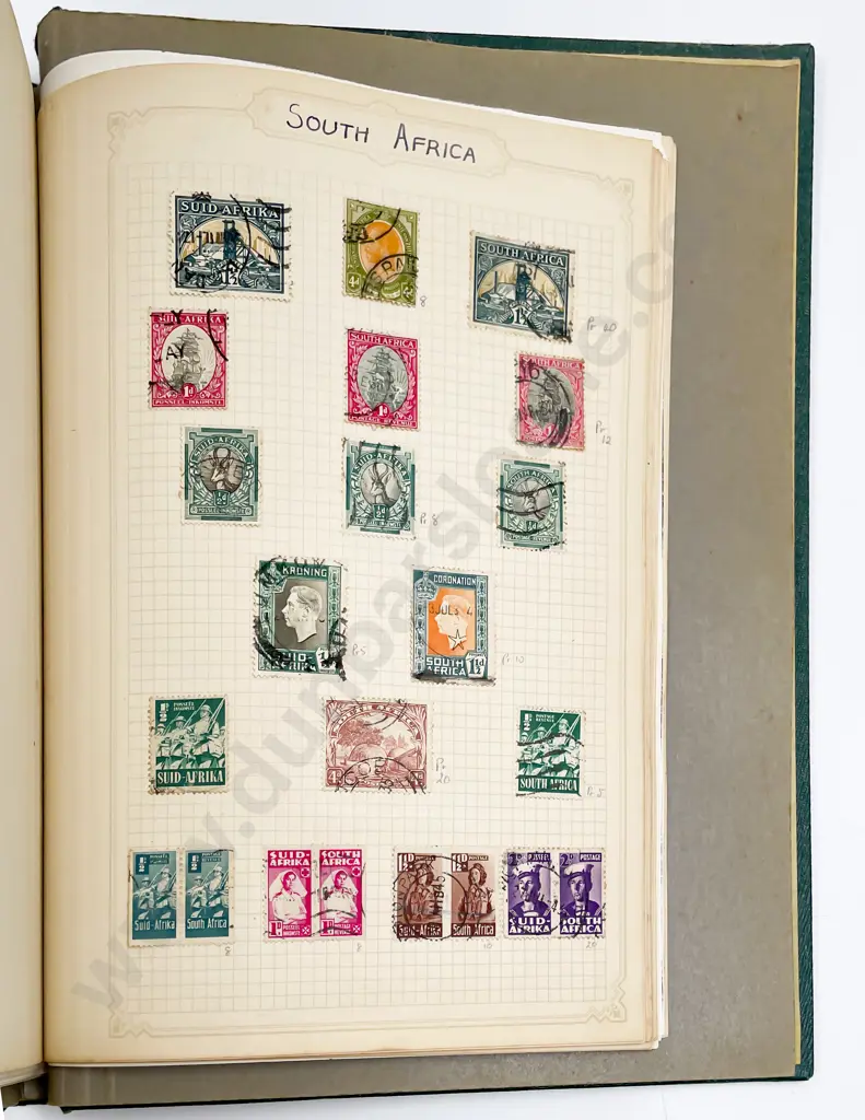 Canada Vintage Stamp Album with histories and some world Image 1++