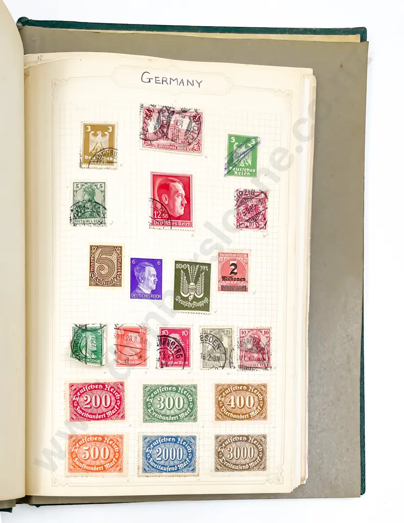 Canada Vintage Stamp Album with histories and some world Image 1++