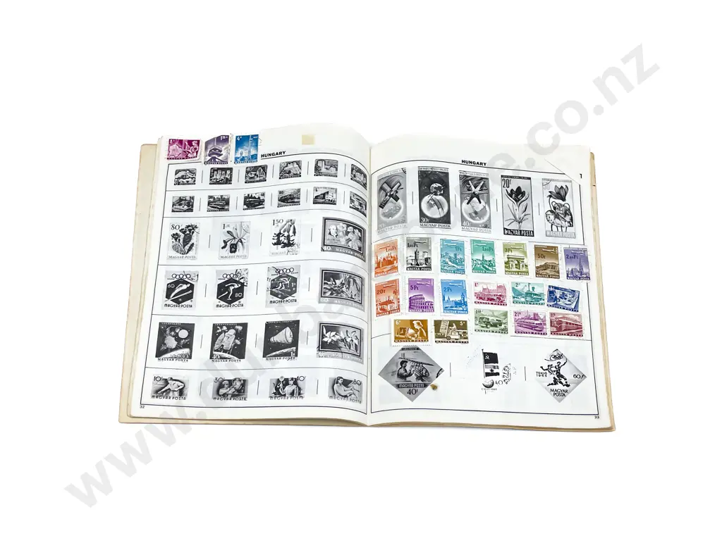 World Four Small Vintage Albums Image 1++