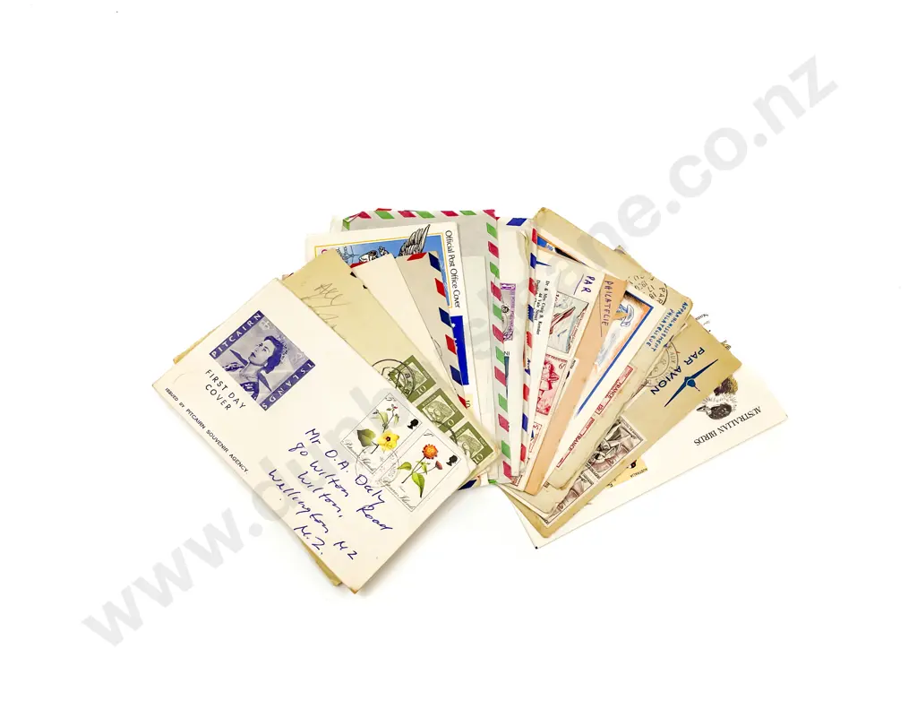 World Loose Semi-Sorted Stamps and Postal Histories including Union Steam Ship Co Image 1++