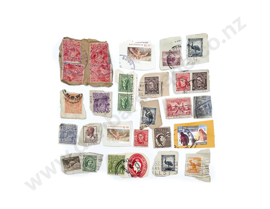 World Loose Semi-Sorted Stamps and Postal Histories including Union Steam Ship Co Image 1++