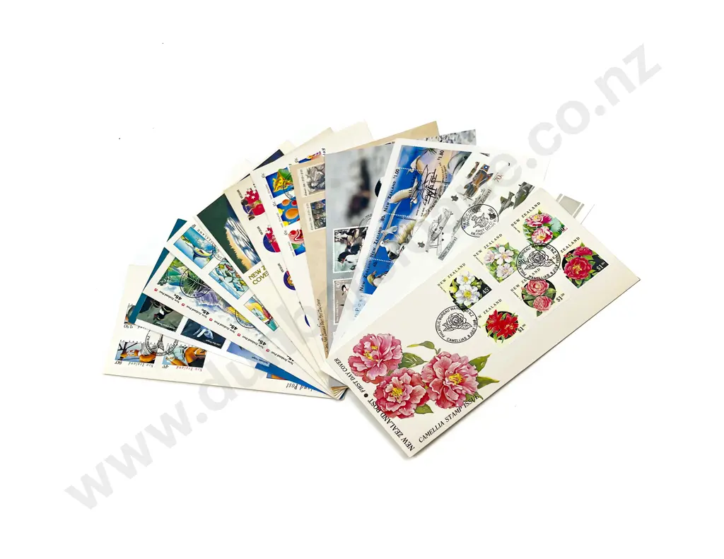 NZ Small Vintage Stock Book Album Mainly Mint Stamps with FDC's and Mini Sheets Image 1++
