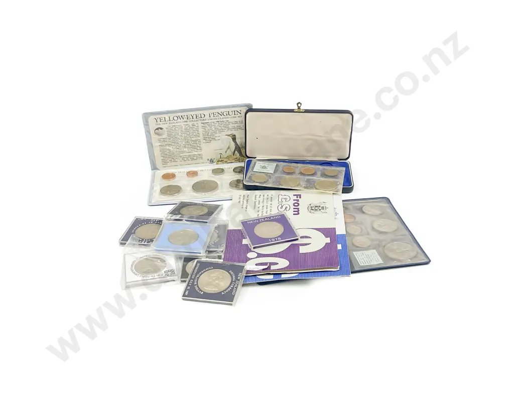 NZ Unc 1967 Decimal x2 1968 1969 and 1988 Coin Sets $1 Commemoratives x7 and 1953 Crown Image 1++