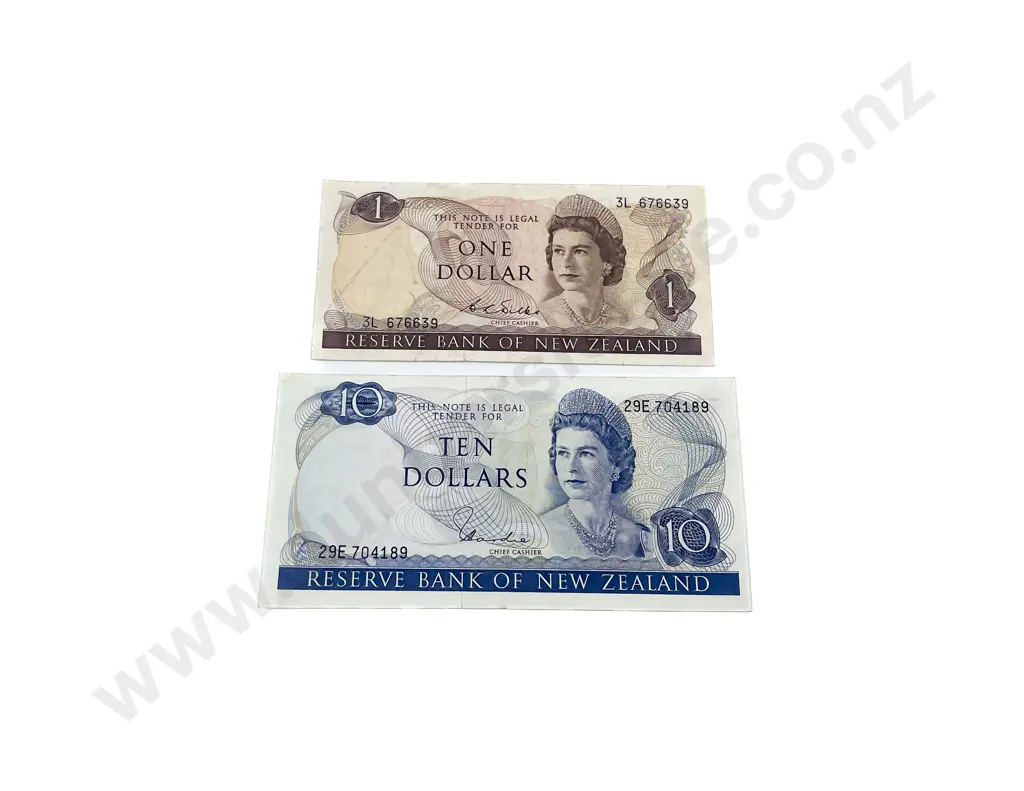 NZ 7 $10 and 13 $1 Bank Notes signed Hardie Knight and Wilks Image 1++