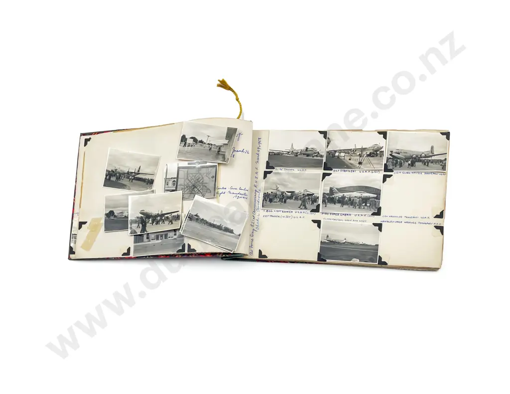Five Mid C20th Snapshot Photograph Albums Image 1++